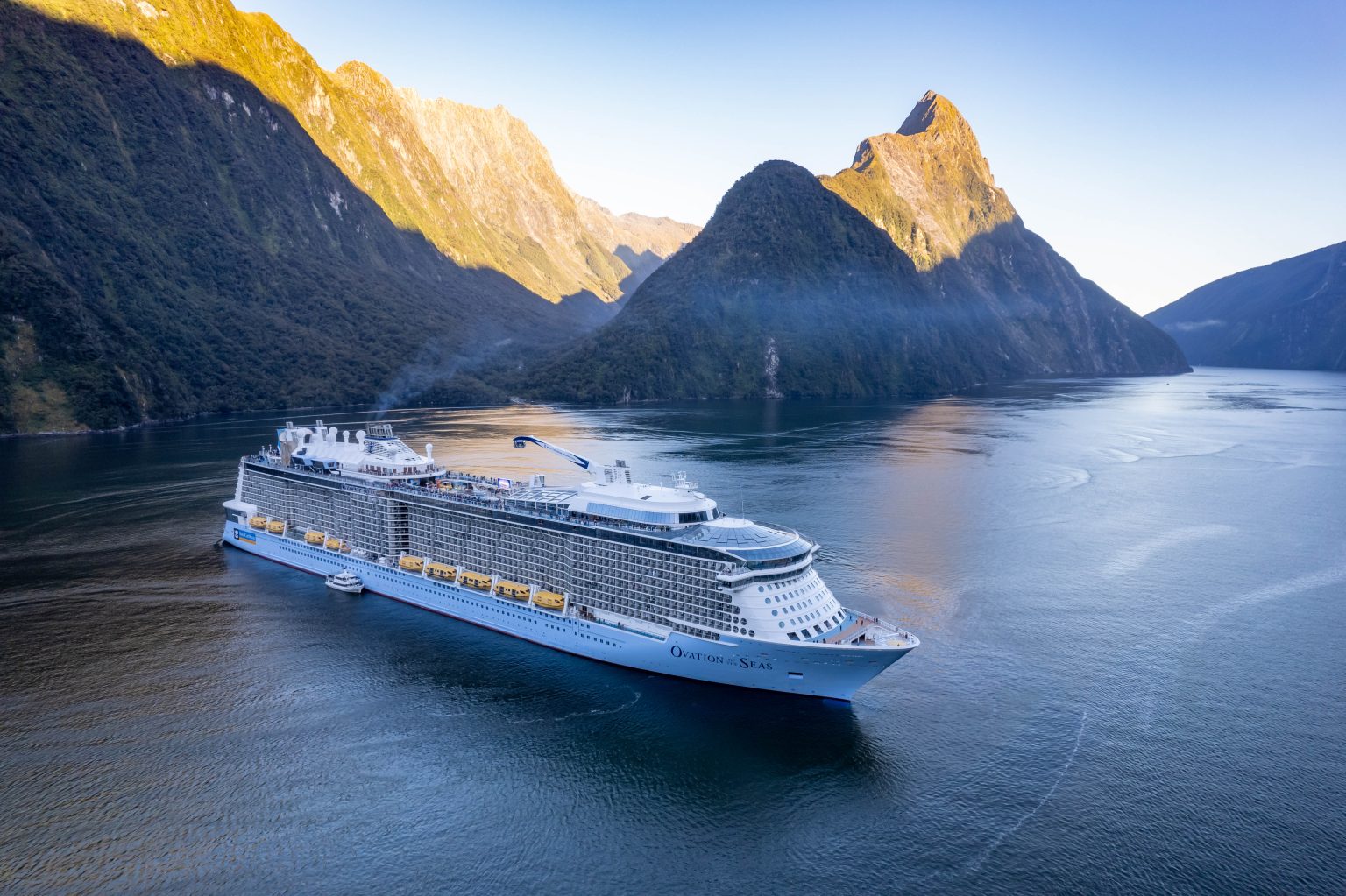 Royal Caribbean Christmas & New Years Cruises ON SALE NOW! itravel